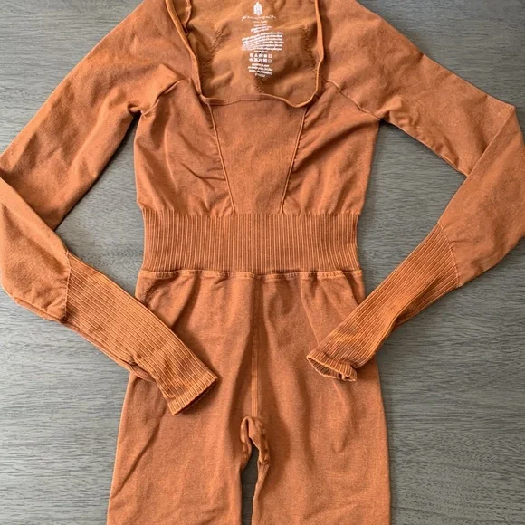 NWOT! FP Free People Movement Good Karma Long Sleeve Onesie Sz XS/S - Picture 9 of 14